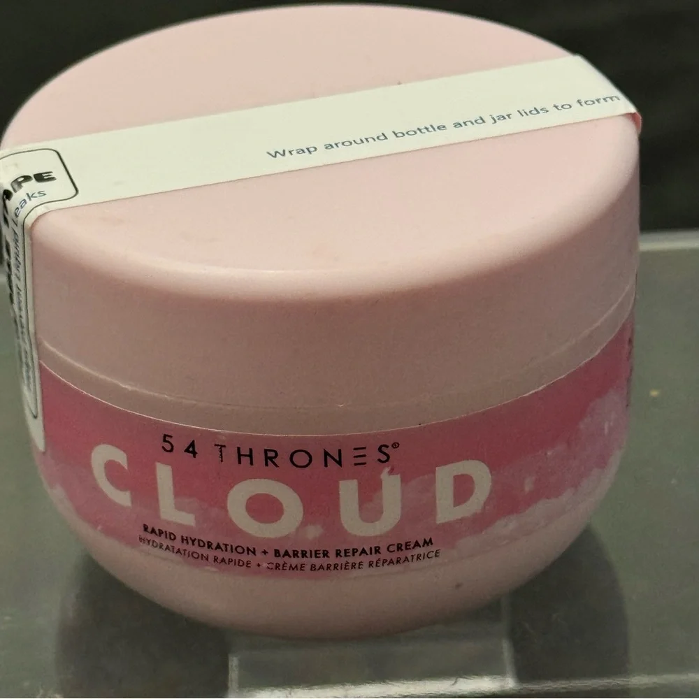 54 Thrones Cloud Rapid Hydration Barrier Cream (Shark Tank( (Sephora)
